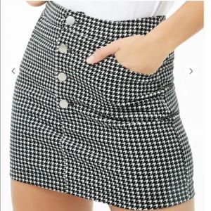 Forever 21 Black&White Mini Checker Skirt